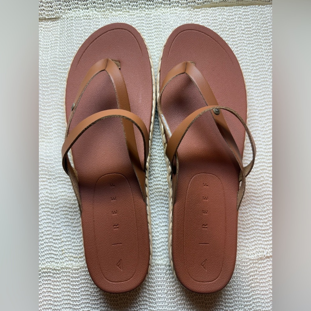 Reef Vista Carmen Flip-Flops - Women's size 11 - Picture 11 of 12
